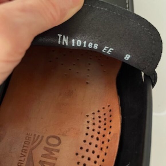 Salvatore Ferragamo Men’s Black Leather Gancini Driver Loafer, Sz 8EE - Picture 6 of 8